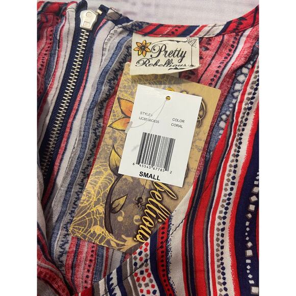 Pretty Rebellious Top Womens S Zip Back Scoop Neck Short Cap Sleeves Rayon NEW - Picture 2 of 12